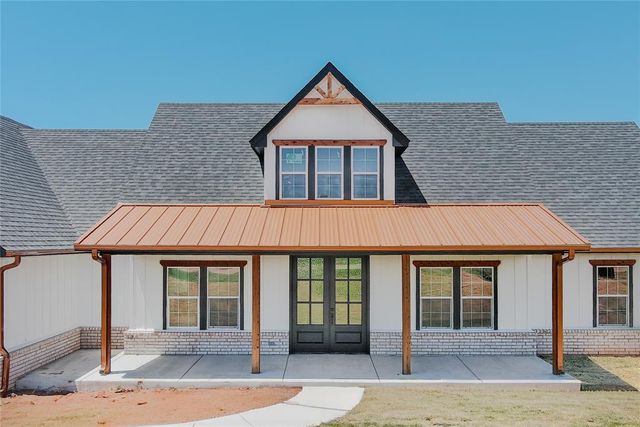 1160 Wolf Creek Drive, Blanchard, OK 73010