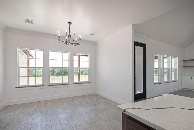 1160 Wolf Creek Drive, Blanchard, OK 73010