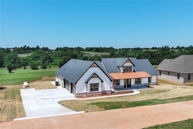 1160 Wolf Creek Drive, Blanchard, OK 73010