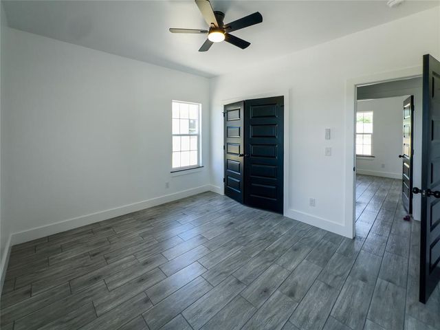 1160 Wolf Creek Drive, Blanchard, OK 73010