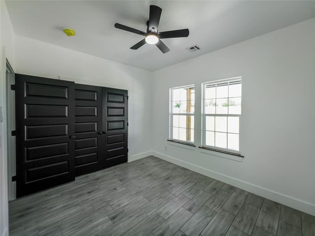 1160 Wolf Creek Drive, Blanchard, OK 73010