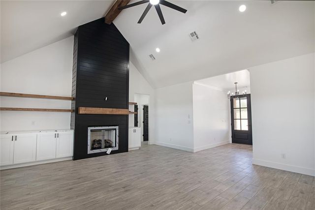 1160 Wolf Creek Drive, Blanchard, OK 73010
