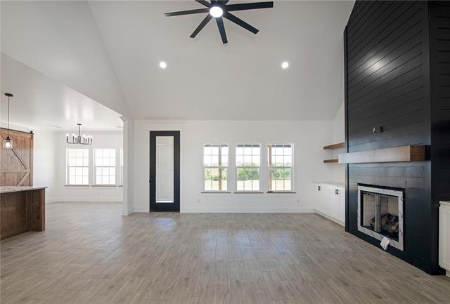 1160 Wolf Creek Drive, Blanchard, OK 73010