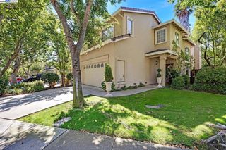 15 Creekside Dr, San Ramon, CA 94583