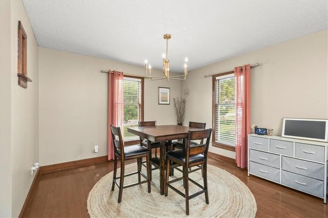 926 E Myrtle Street, Pleasant Hill, MO 64080