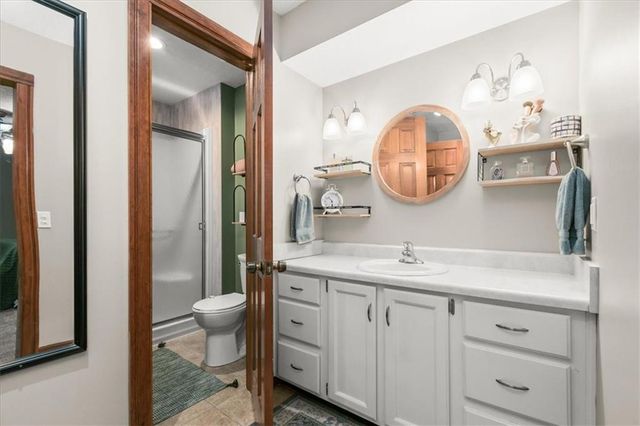 926 E Myrtle Street, Pleasant Hill, MO 64080