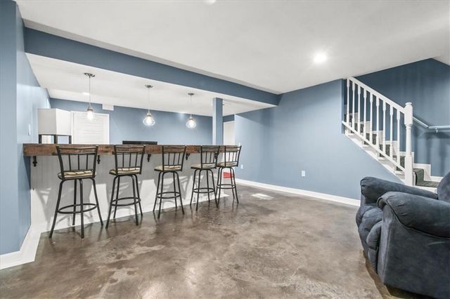 926 E Myrtle Street, Pleasant Hill, MO 64080