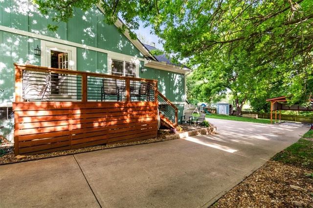926 E Myrtle Street, Pleasant Hill, MO 64080