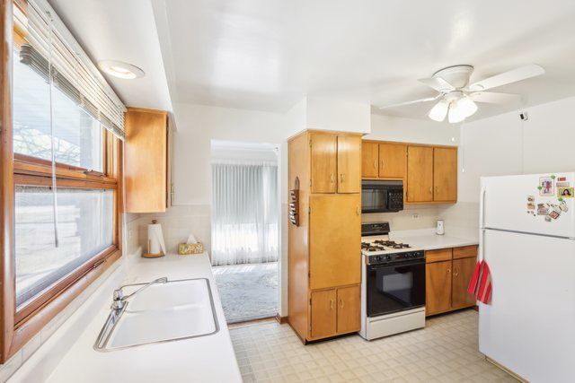 3004 Highland Avenue, Wilmette, IL 60091