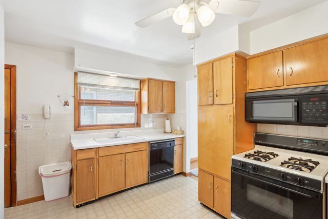 3004 Highland Avenue, Wilmette, IL 60091