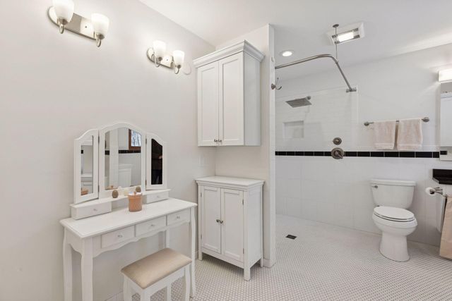 2320 Timber Trail E, Maplewood, MN 55119