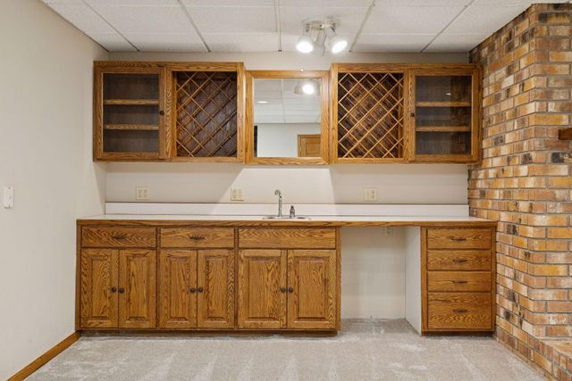 2320 Timber Trail E, Maplewood, MN 55119