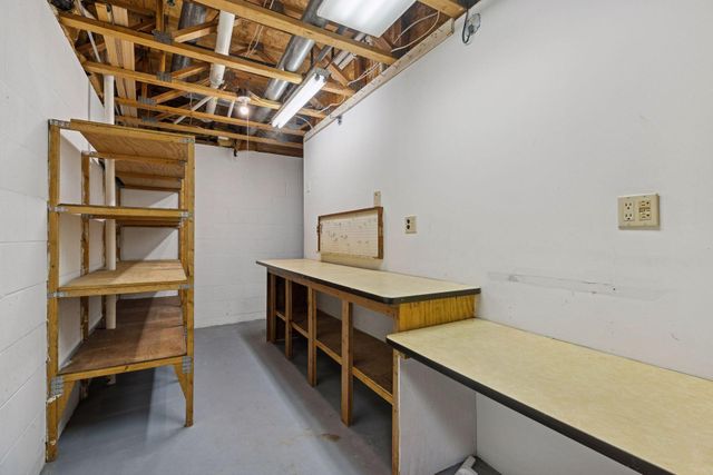 2320 Timber Trail E, Maplewood, MN 55119