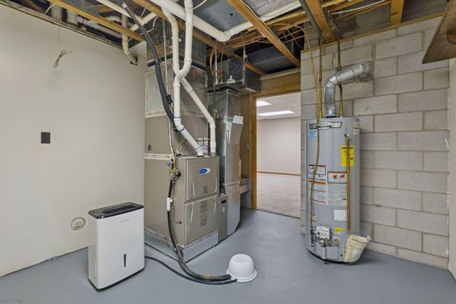 2320 Timber Trail E, Maplewood, MN 55119