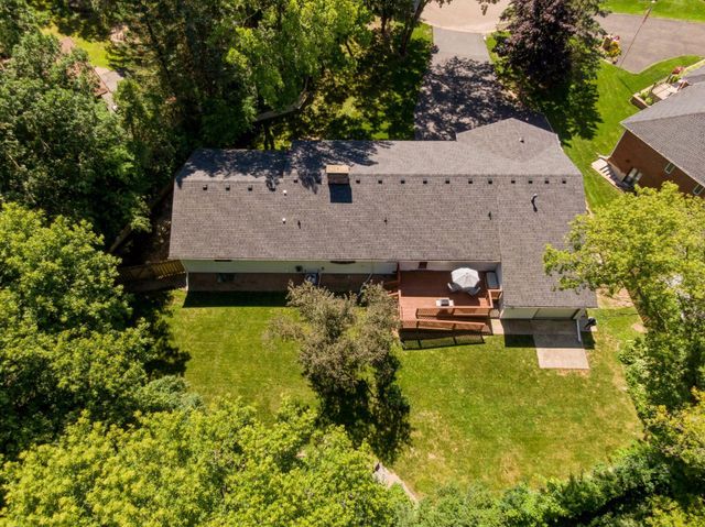 2320 Timber Trail E, Maplewood, MN 55119