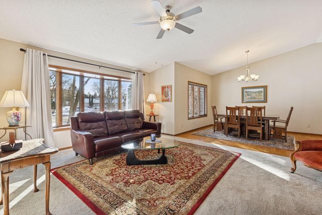 2320 Timber Trail E, Maplewood, MN 55119