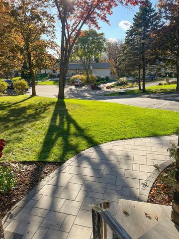 2320 Timber Trail E, Maplewood, MN 55119