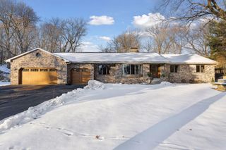 2320 Timber Trail E, Maplewood, MN 55119