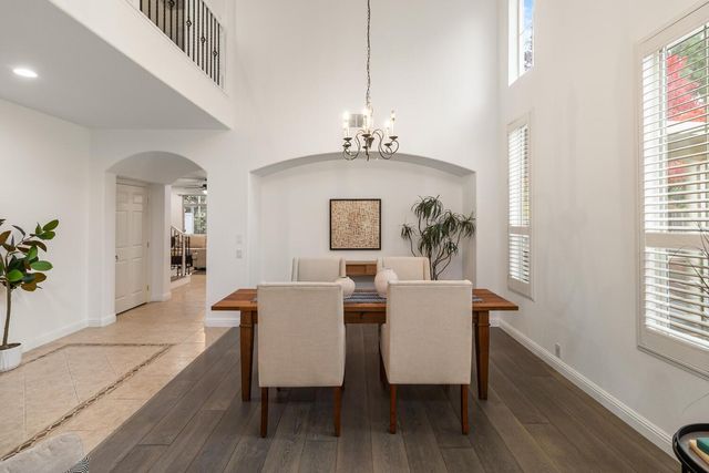 945 Sierra Park Ln, Sacramento, CA 95864