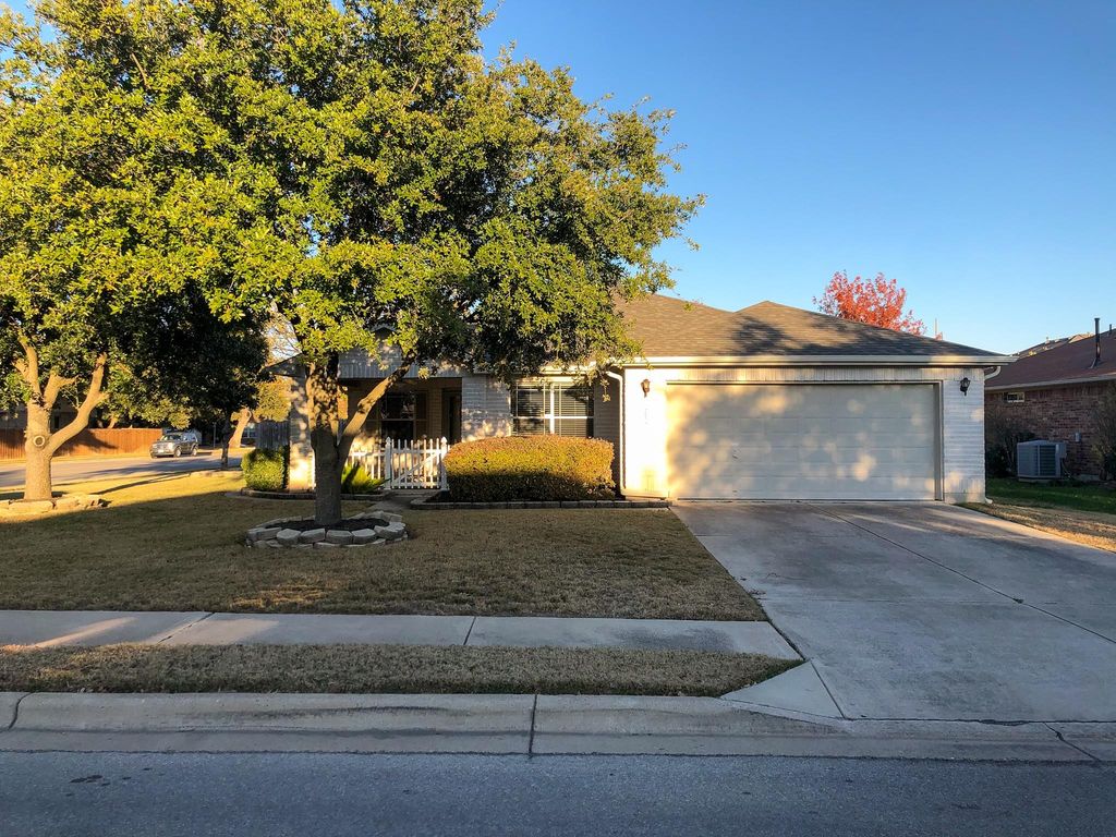 2100 Mir Woods DR, Leander, TX 78641
