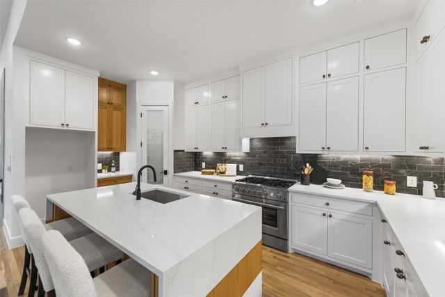 2619 Emmett Street, Dallas, TX 75211