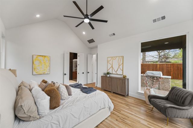 2619 Emmett Street, Dallas, TX 75211