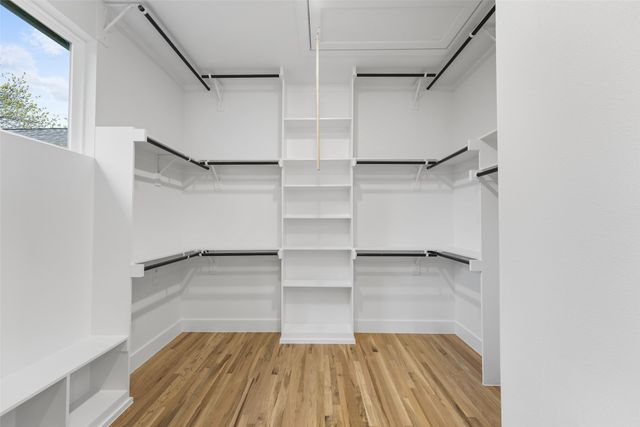 2619 Emmett Street, Dallas, TX 75211