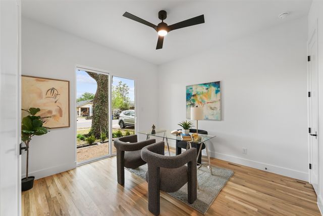 2619 Emmett Street, Dallas, TX 75211