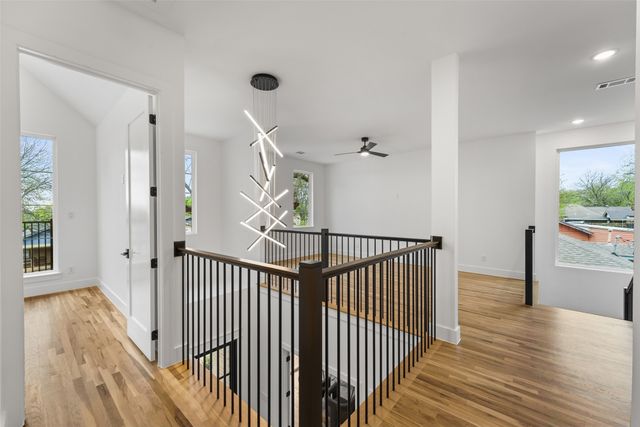 2619 Emmett Street, Dallas, TX 75211