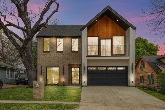 2619 Emmett Street, Dallas, TX 75211
