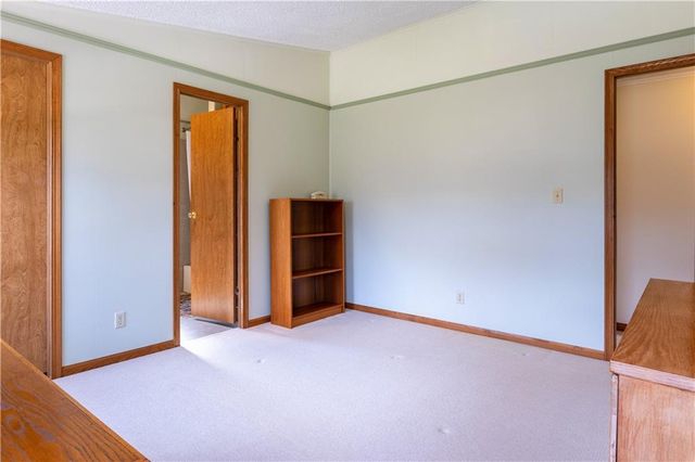 1982 E 100 Road, Lecompton, KS 66050