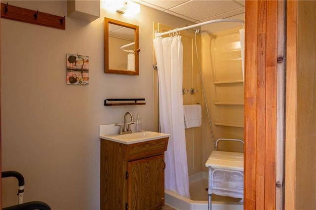 1982 E 100 Road, Lecompton, KS 66050