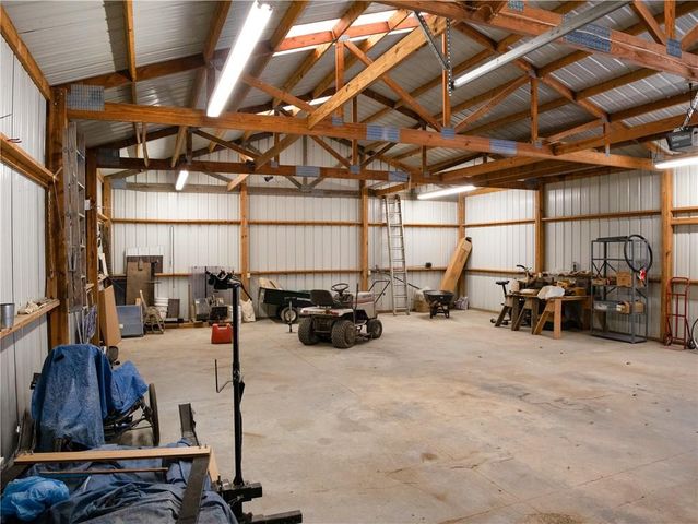 1982 E 100 Road, Lecompton, KS 66050