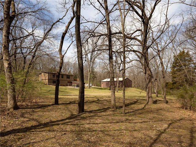 1982 E 100 Road, Lecompton, KS 66050