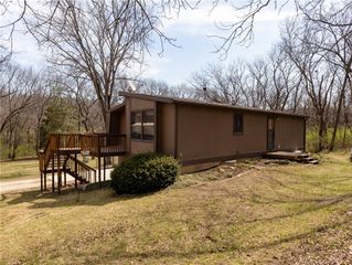 1982 E 100 Road, Lecompton, KS 66050