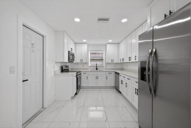 1864 PARADISE LANE, Clearwater, FL 33756