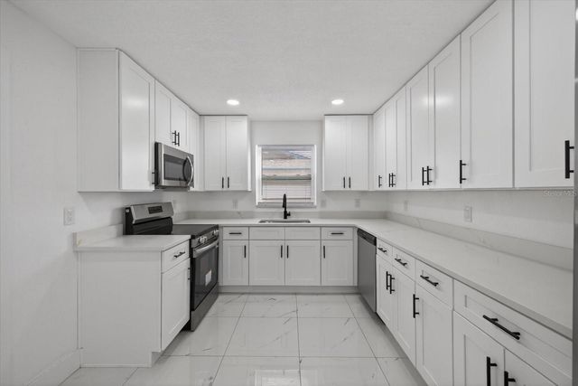 1864 PARADISE LANE, Clearwater, FL 33756