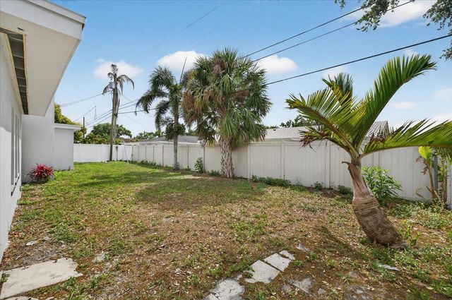 1864 PARADISE LANE, Clearwater, FL 33756