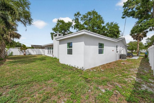 1864 PARADISE LANE, Clearwater, FL 33756