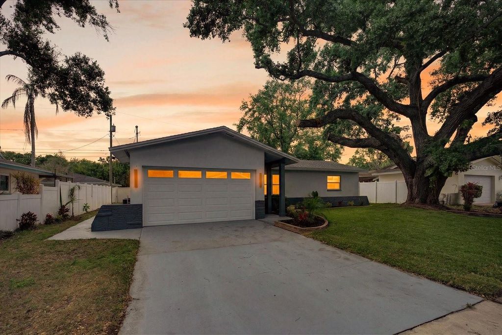 1864 PARADISE LANE, Clearwater, FL 33756