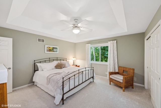 376 Tremont Court, Valparaiso, IN 46385