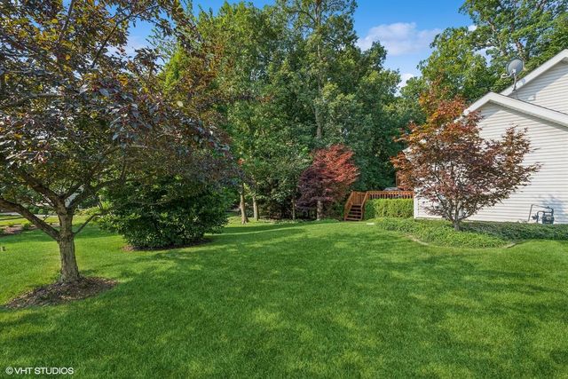 376 Tremont Court, Valparaiso, IN 46385