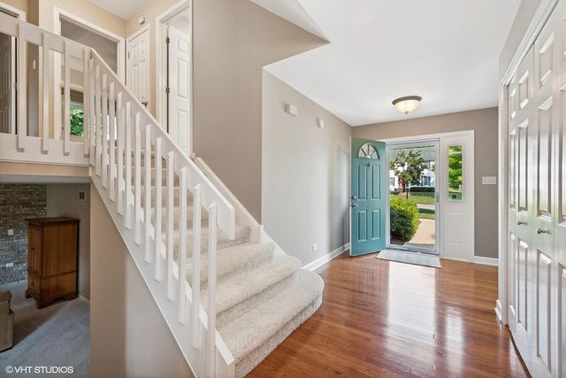 376 Tremont Court, Valparaiso, IN 46385