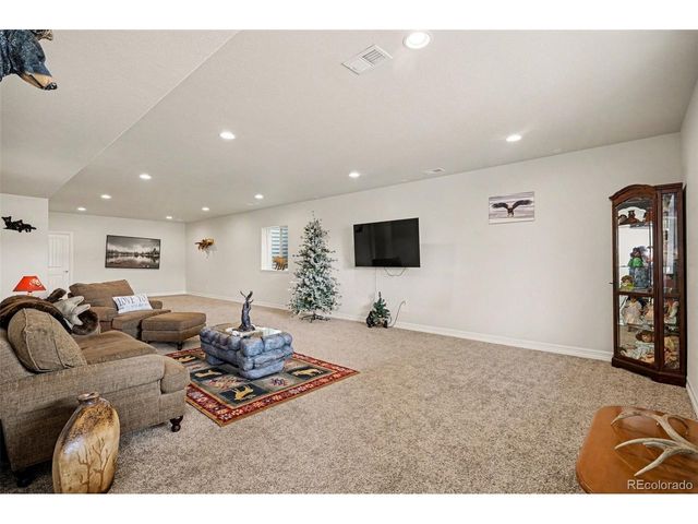 6142 Leilani Ln, Castle Rock, CO 80108