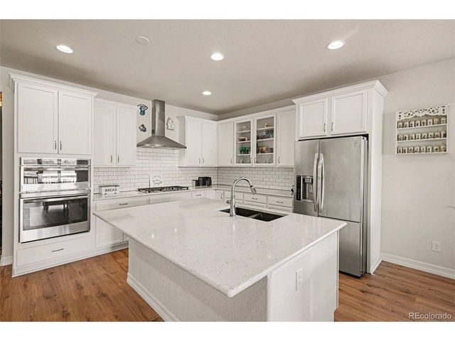 6142 Leilani Ln, Castle Rock, CO 80108