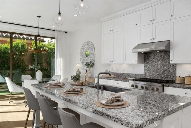 201 Fiore, Irvine, CA 92602