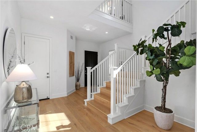 201 Fiore, Irvine, CA 92602