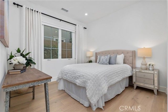 201 Fiore, Irvine, CA 92602