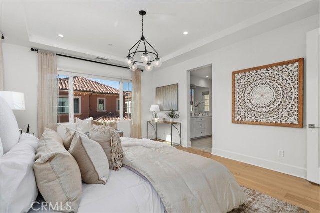 201 Fiore, Irvine, CA 92602