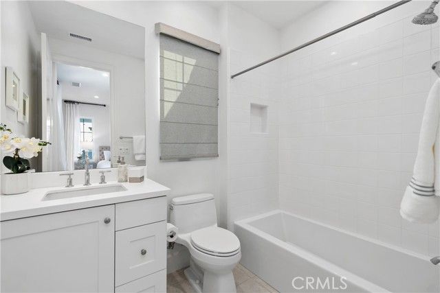 201 Fiore, Irvine, CA 92602